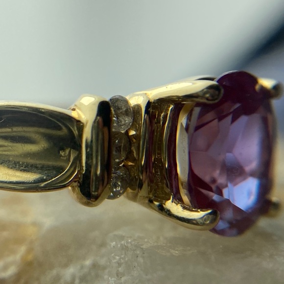 14k Yellow Gold Diamond and Alexandrite Ring - Picture 6 of 16